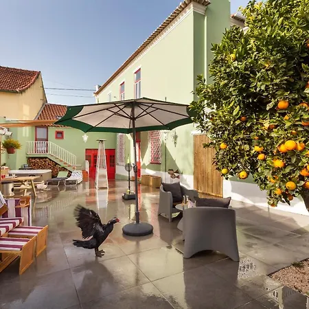 Maison d'hôtes Vintage Balcony 4*