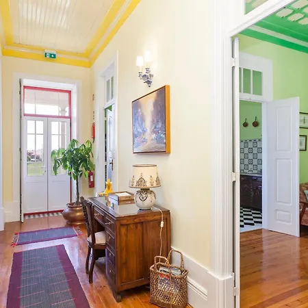 Maison d'hôtes Vintage Balcony 4*