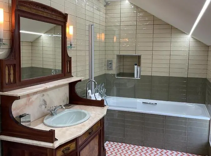 Vintage Balcony & 4*