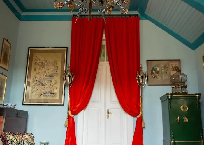 Vintage Balcony & Casa de hóspedes