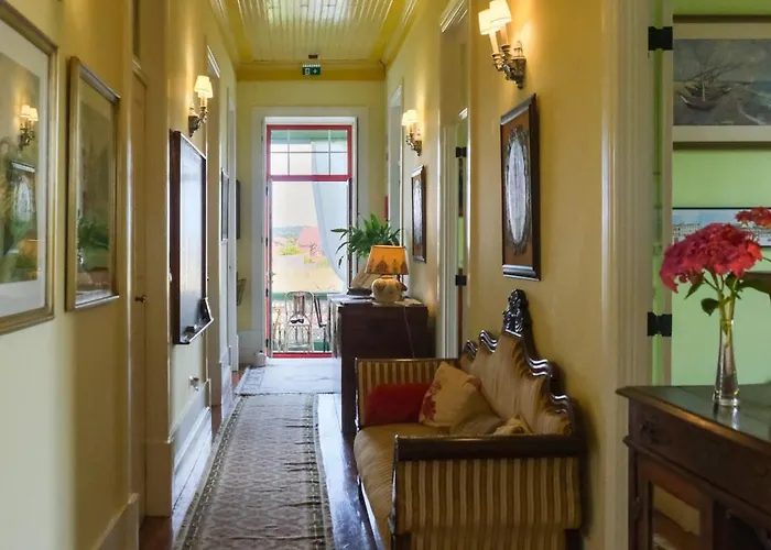 Vintage Balcony & Ovar