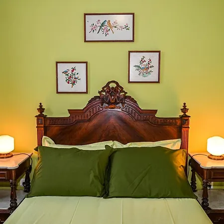 Vintage Balcony Vendégház 4*