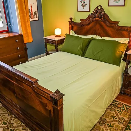 Vintage Balcony & Овар