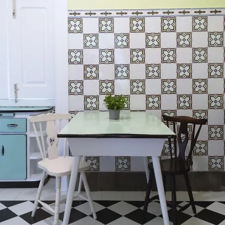 Vintage Balcony & 4*