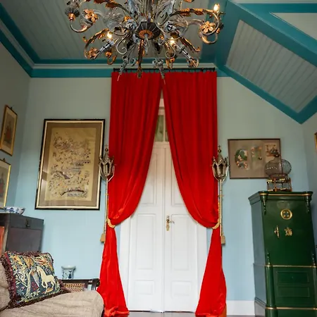 Vintage Balcony & Maison d'hôtes