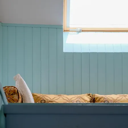 Vintage Balcony & Konukevi 4*