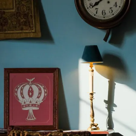 Maison d'hôtes Vintage Balcony &