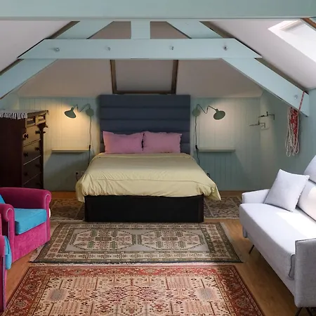 Penzion Vintage Balcony & 4*