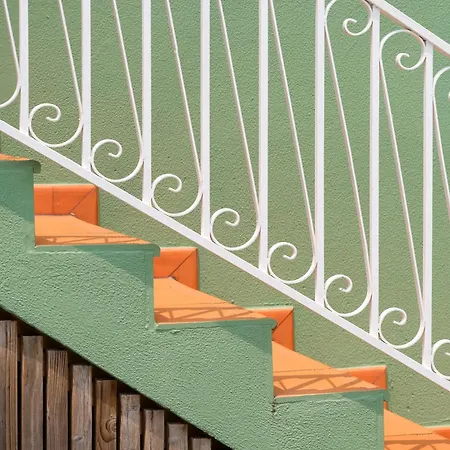 Vintage Balcony & Гостевой дом 4*